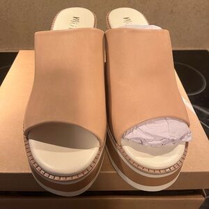 Mi.iMJemma Sandals Size 7.5